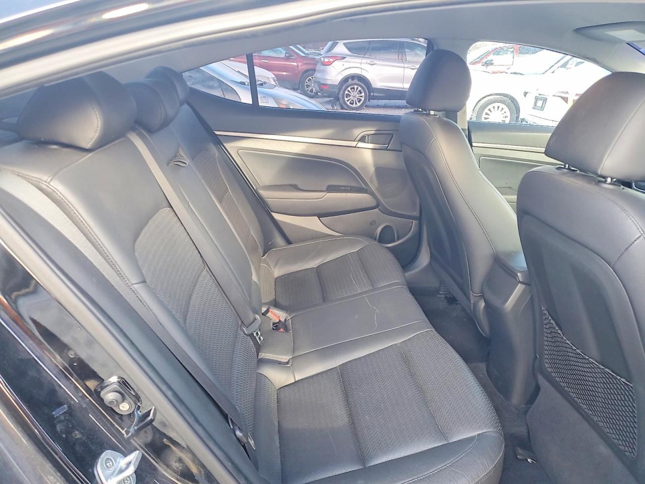 2017 HYUNDAI ELANTRA SE photo 10
