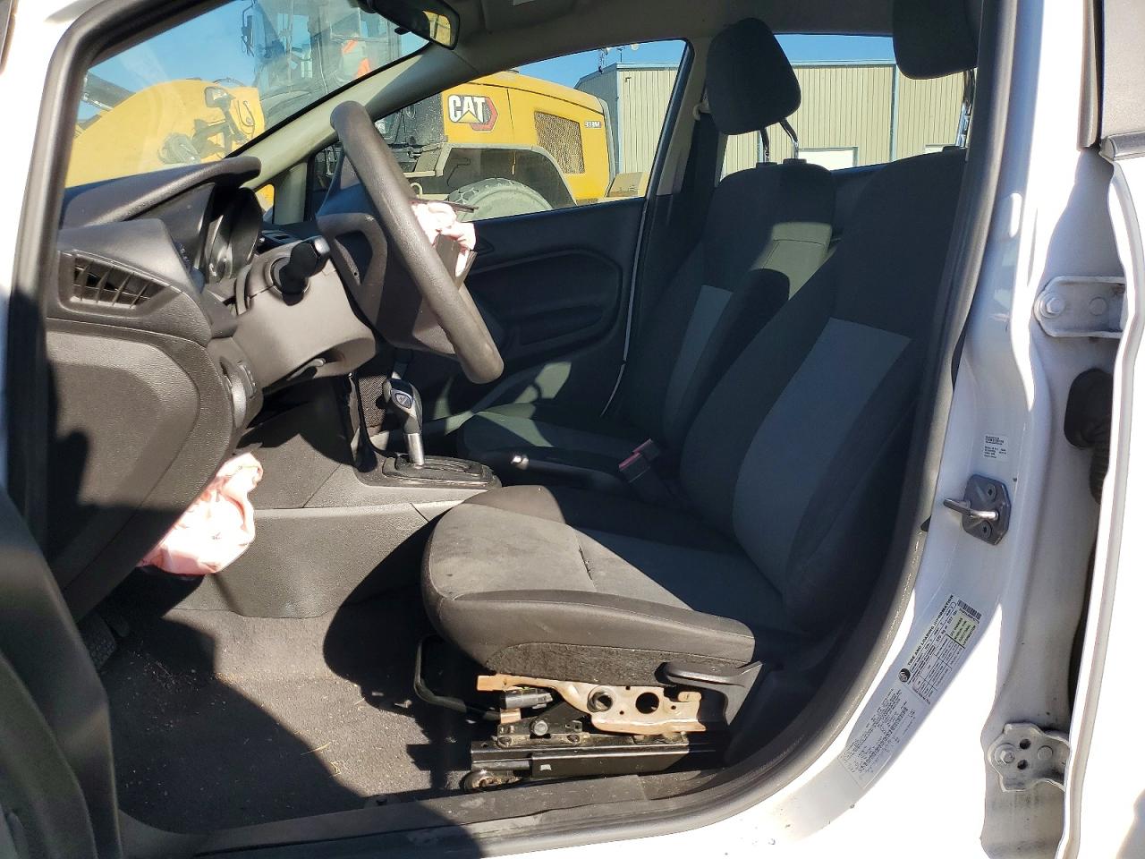 2019 FORD FIESTA S photo 13