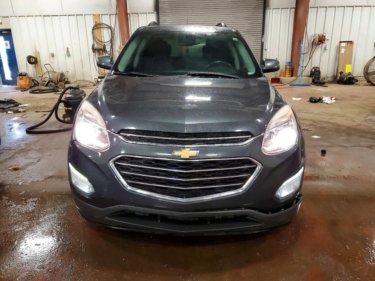 2017 CHEVROLET EQUINOX LT photo 5