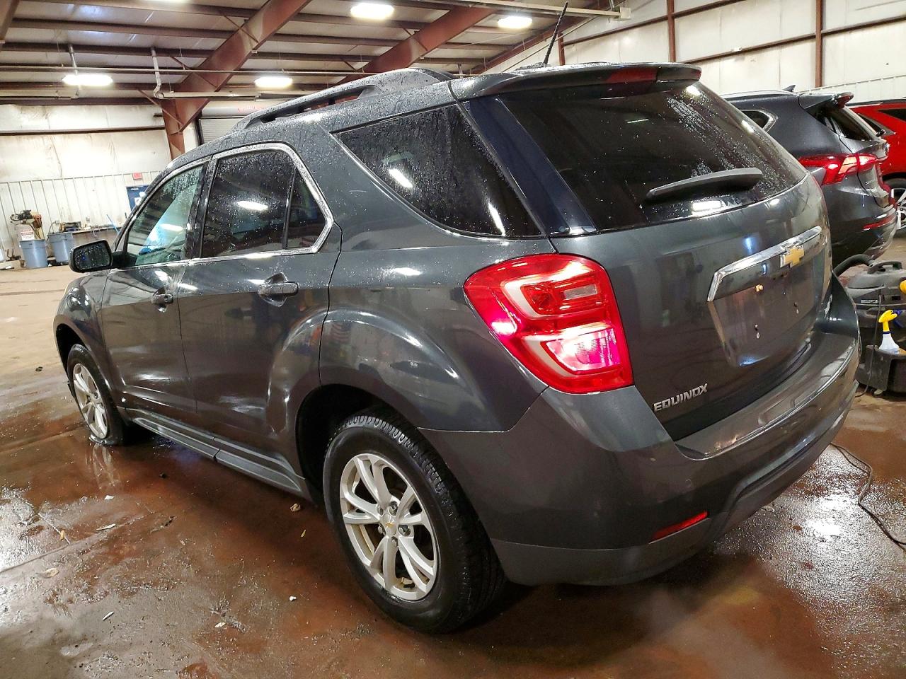 2017 CHEVROLET EQUINOX LT photo 2