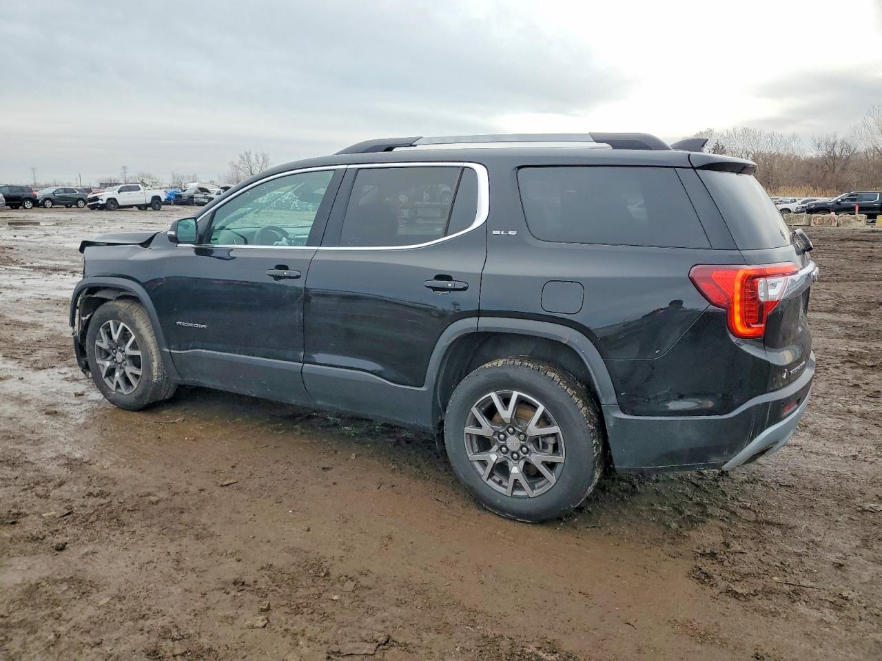 2021 GMC ACADIA SLE photo 2