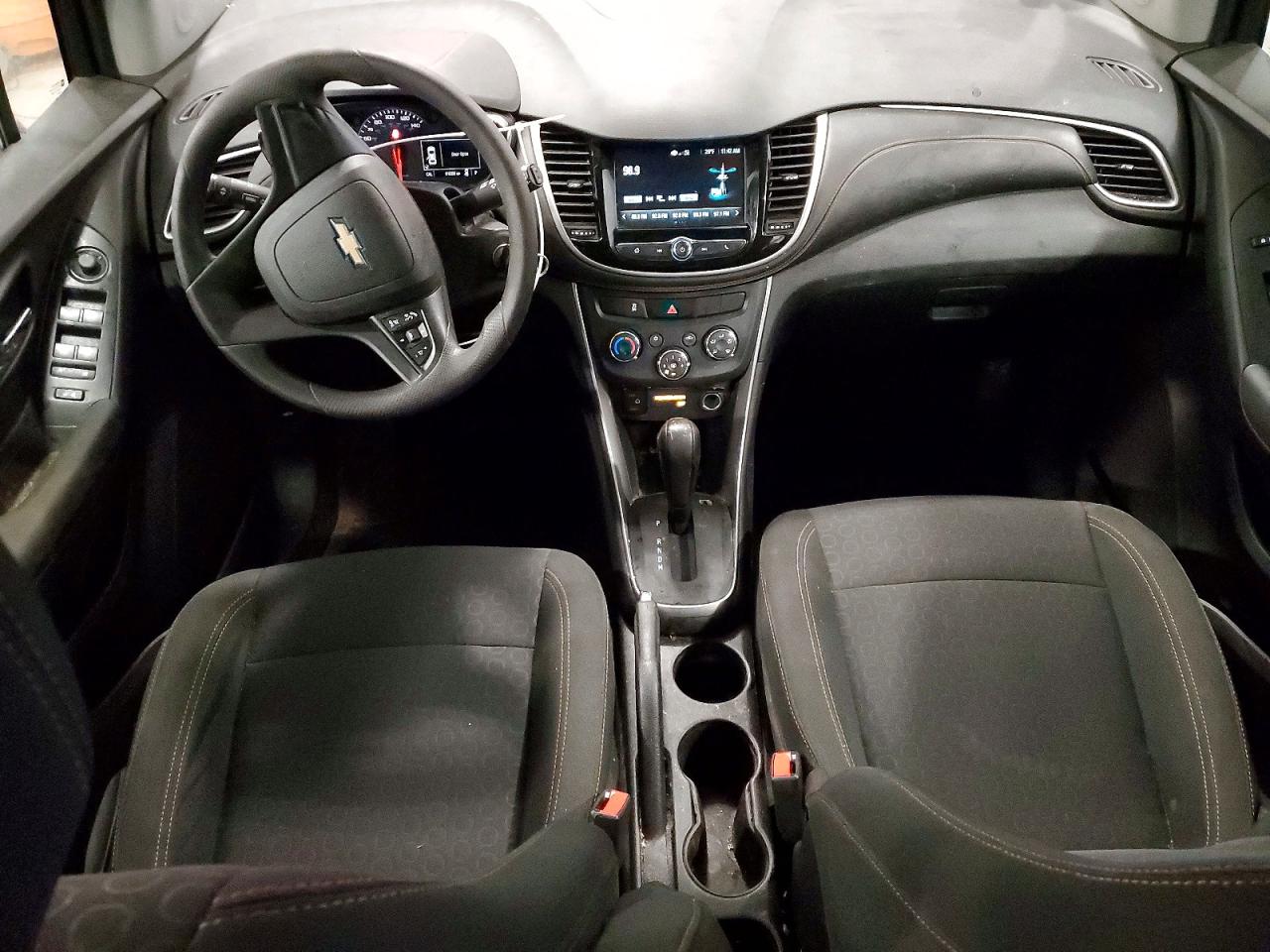 2017 CHEVROLET TRAX LS photo 8