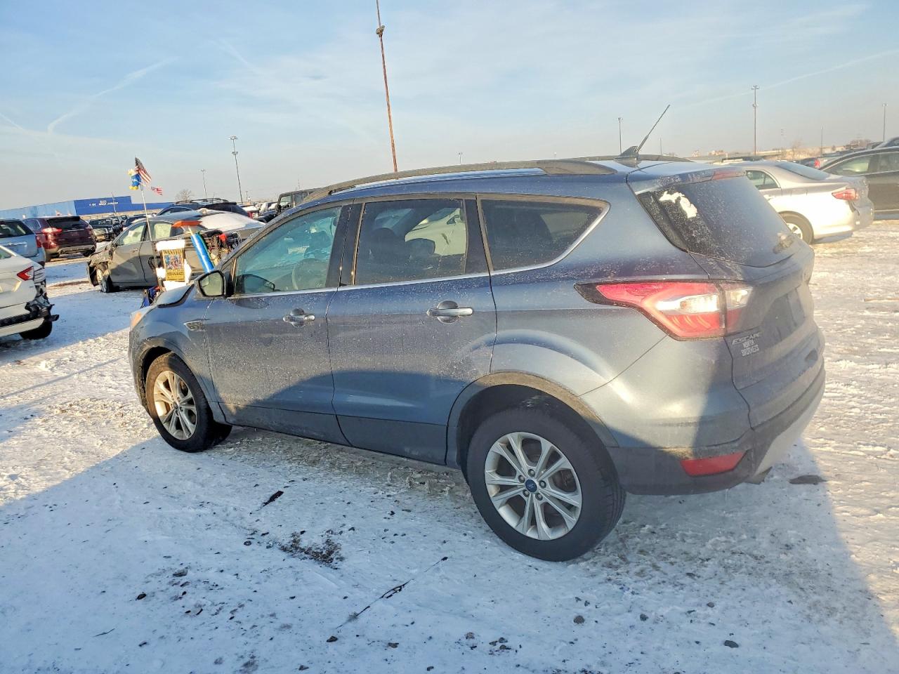 2018 FORD ESCAPE SE photo 2