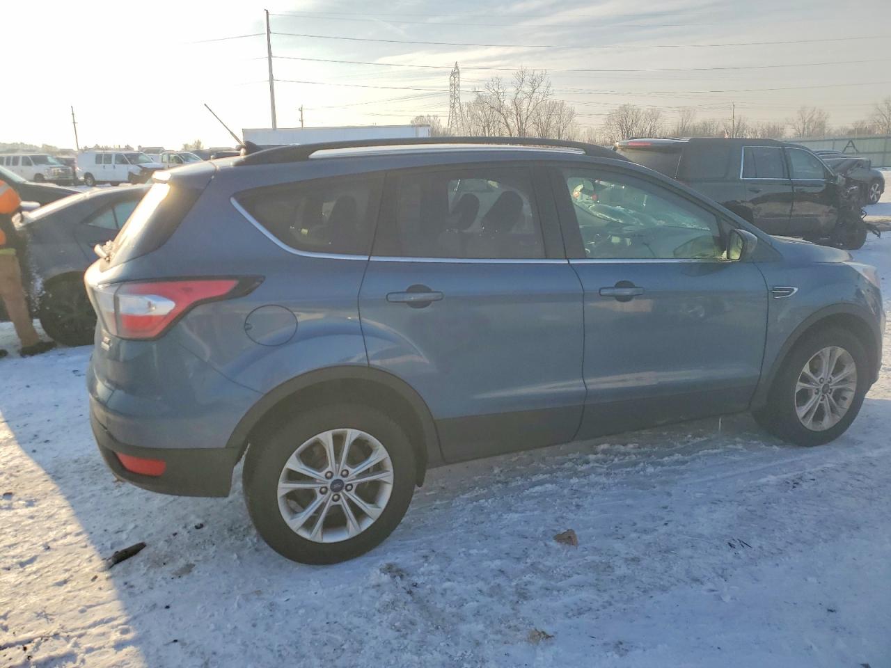 2018 FORD ESCAPE SE photo 3