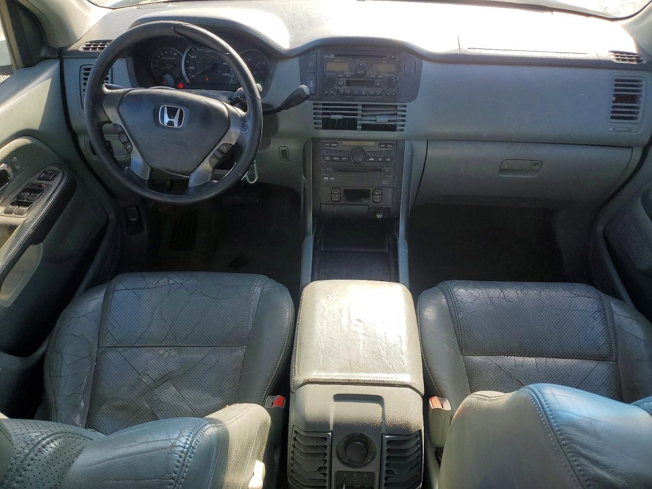 2004 HONDA PILOT EXL photo 8