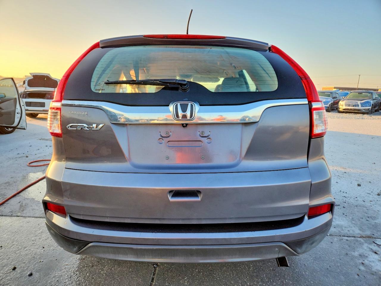 2016 HONDA CR-V LX photo 6