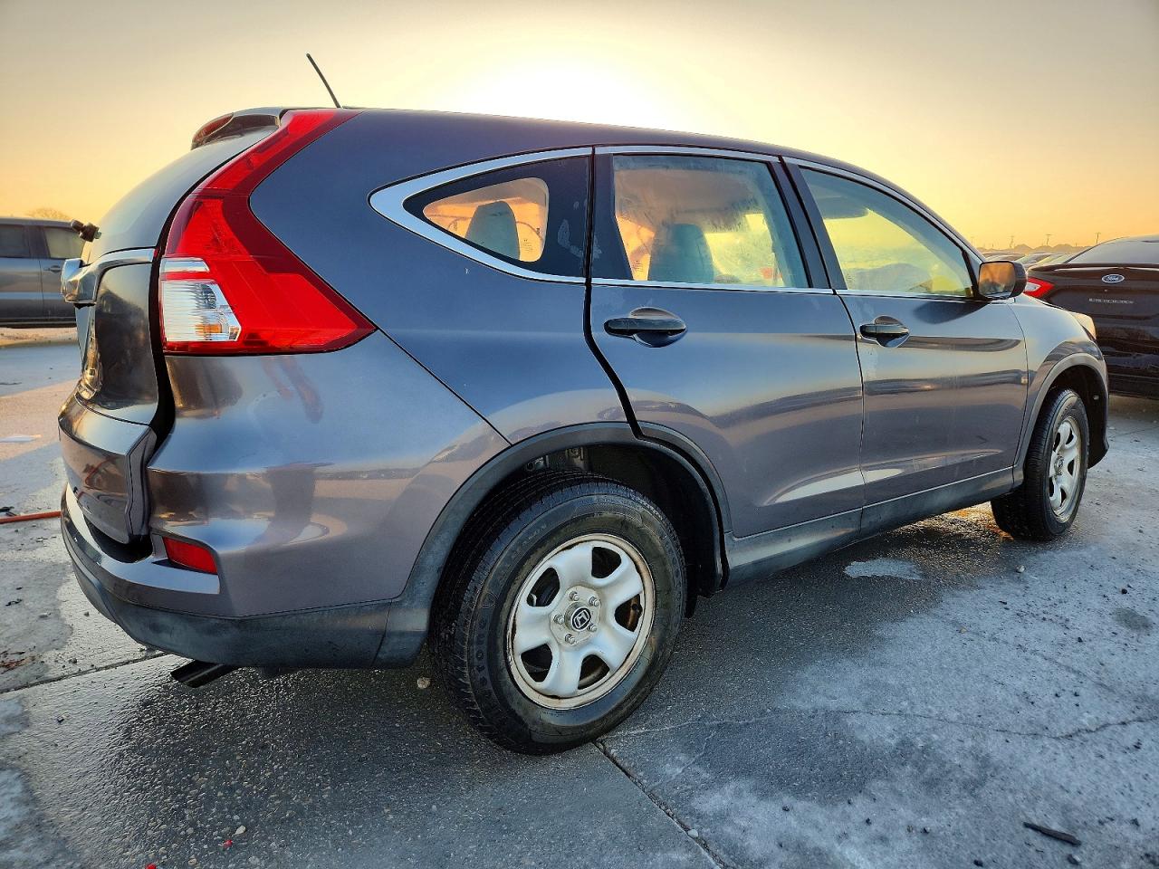 2016 HONDA CR-V LX photo 3