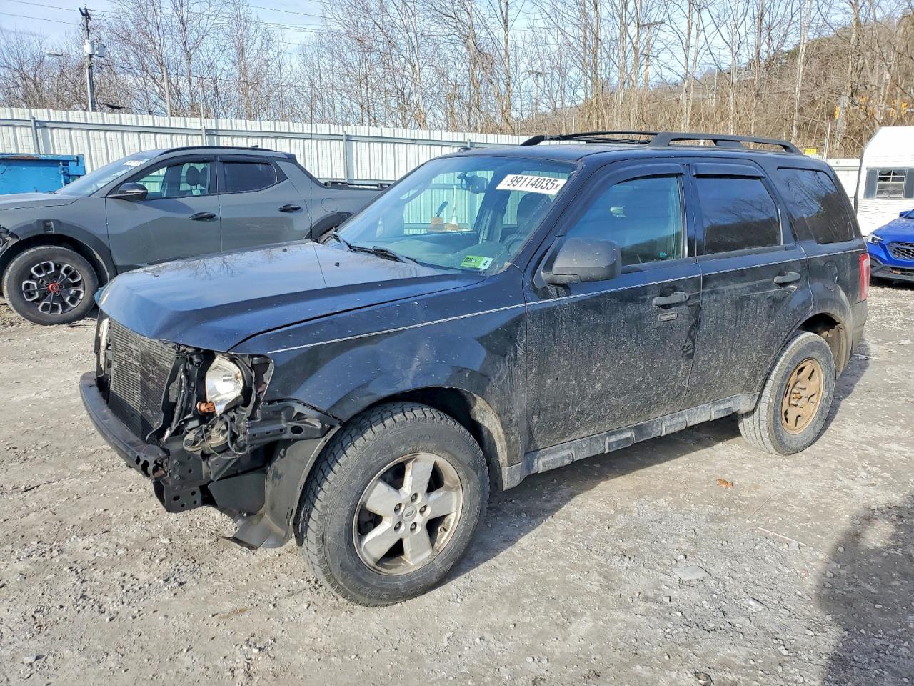 2011 FORD ESCAPE