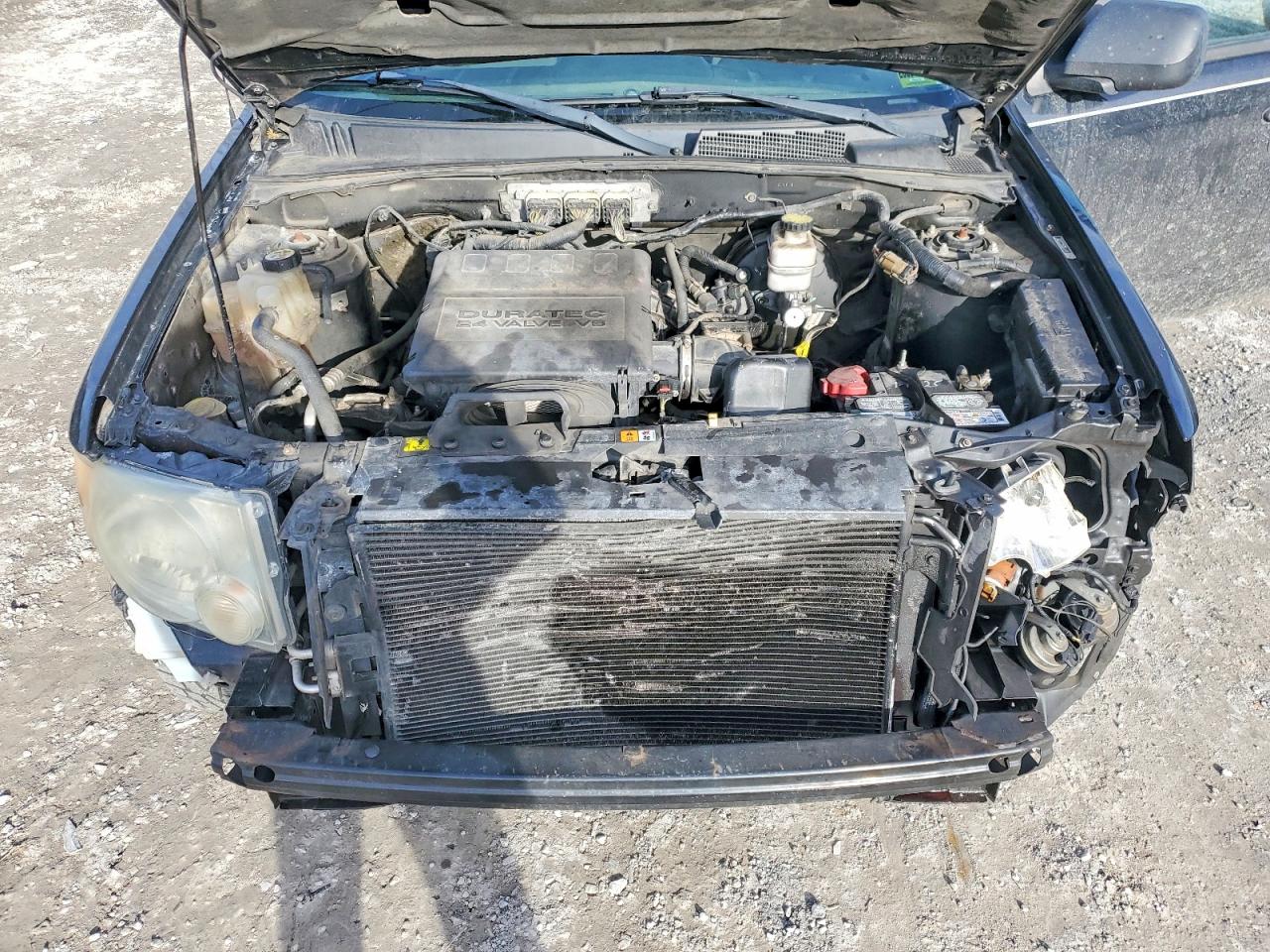 2011 FORD ESCAPE XLT photo 12