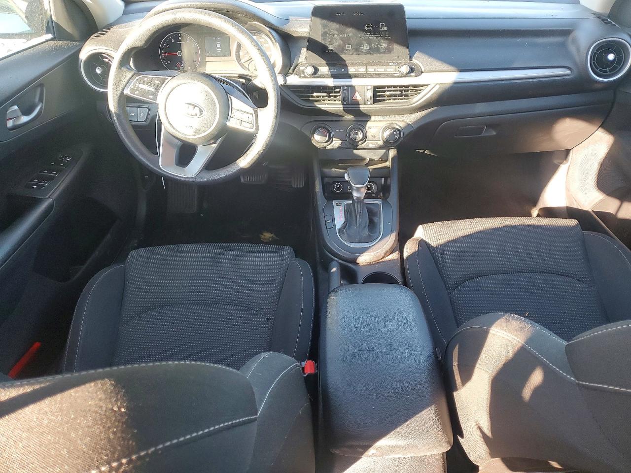 2021 KIA FORTE FE photo 8
