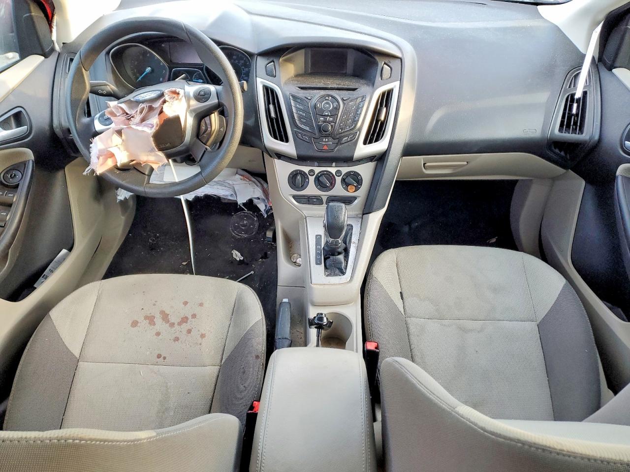 2013 FORD FOCUS SE photo 8