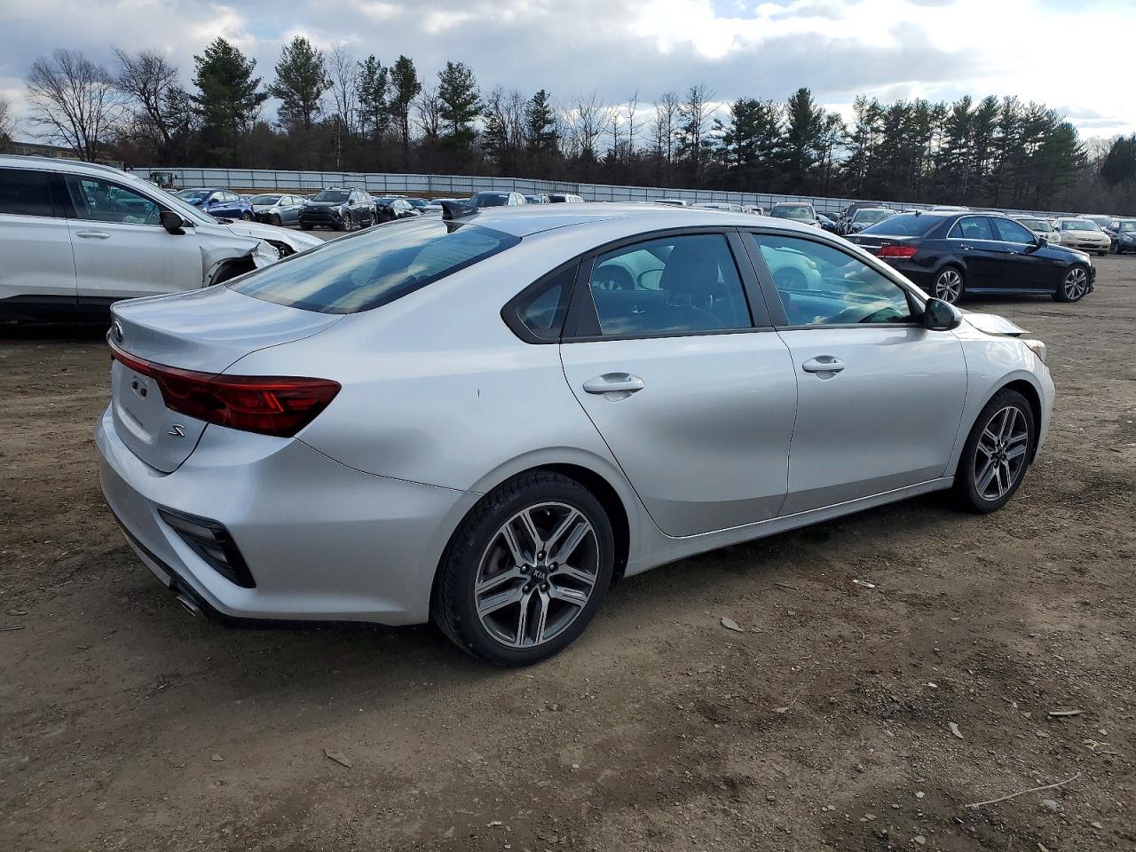 2019 KIA FORTE GT LINE photo 5