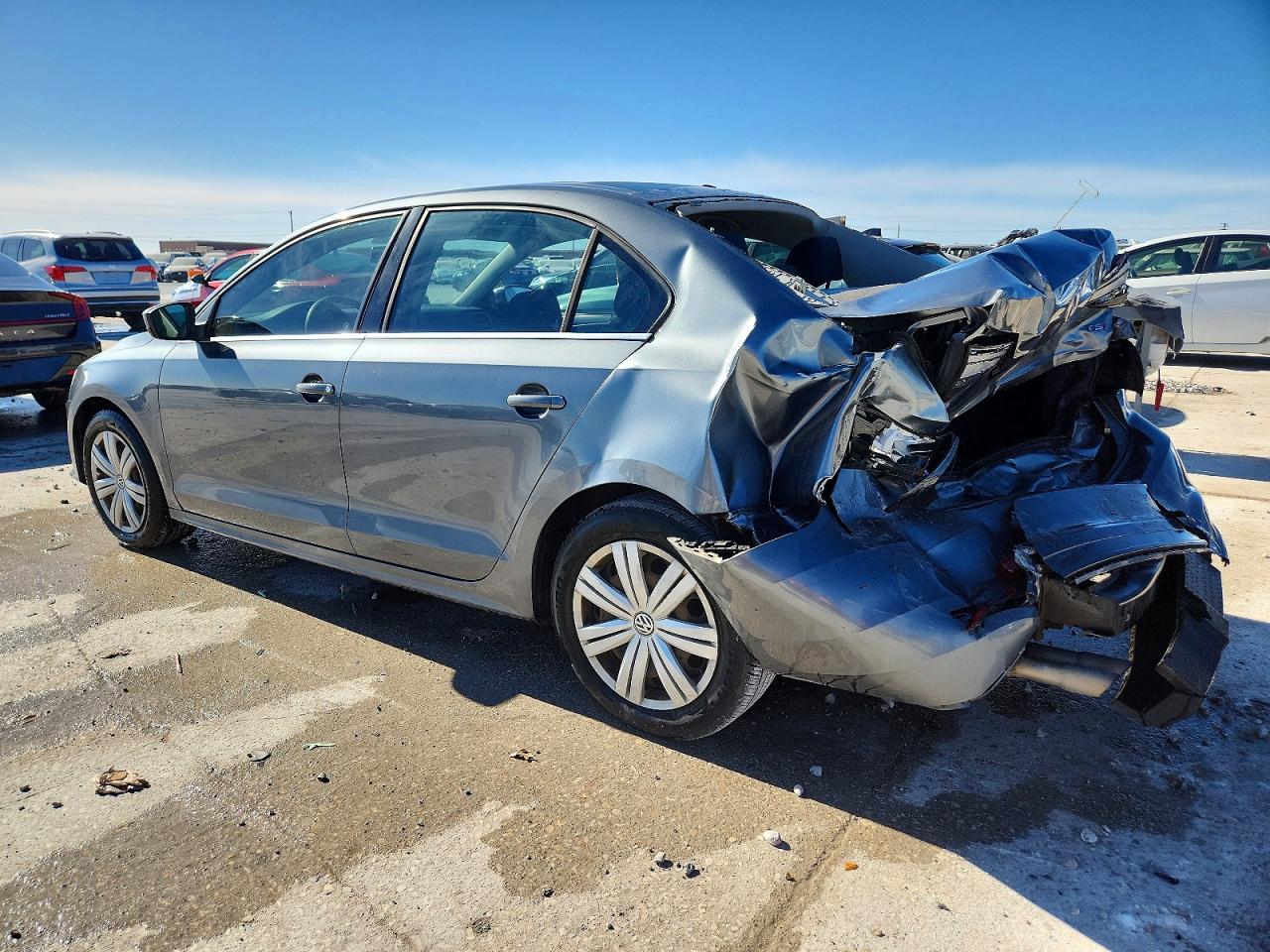 2017 VOLKSWAGEN JETTA S photo 2