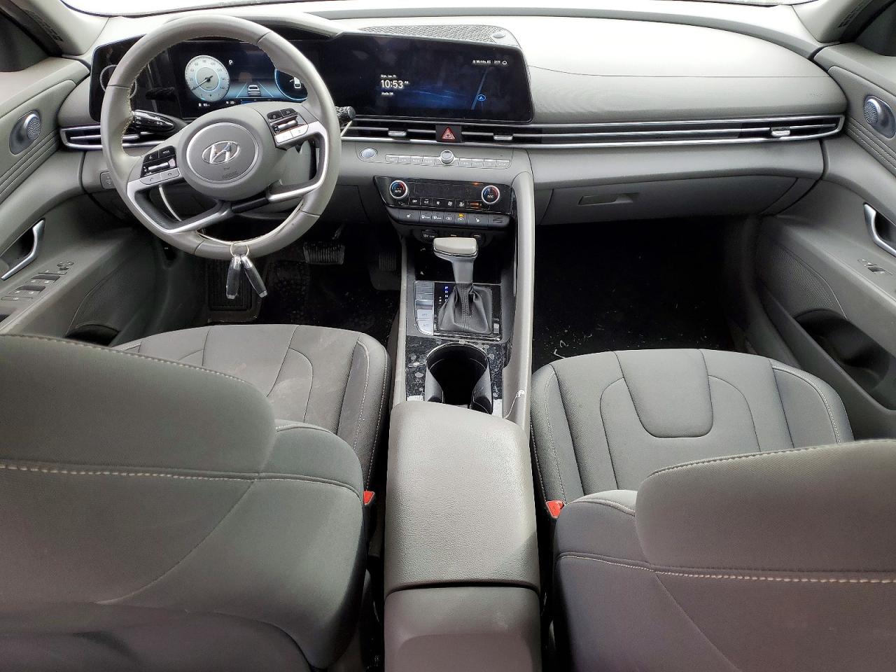 2023 HYUNDAI ELANTRA SEL photo 15