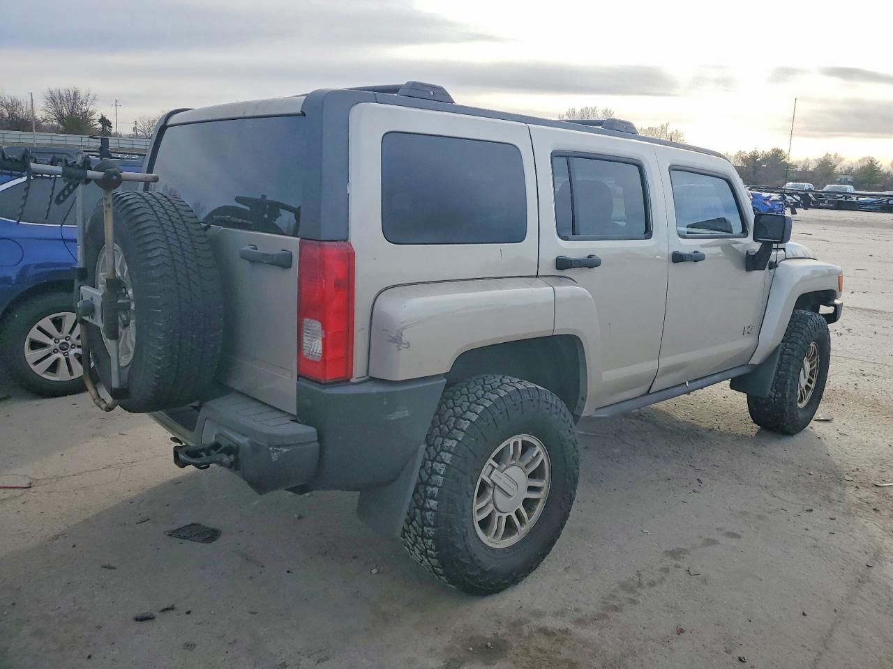 2008 HUMMER H3 LUXURY photo 3