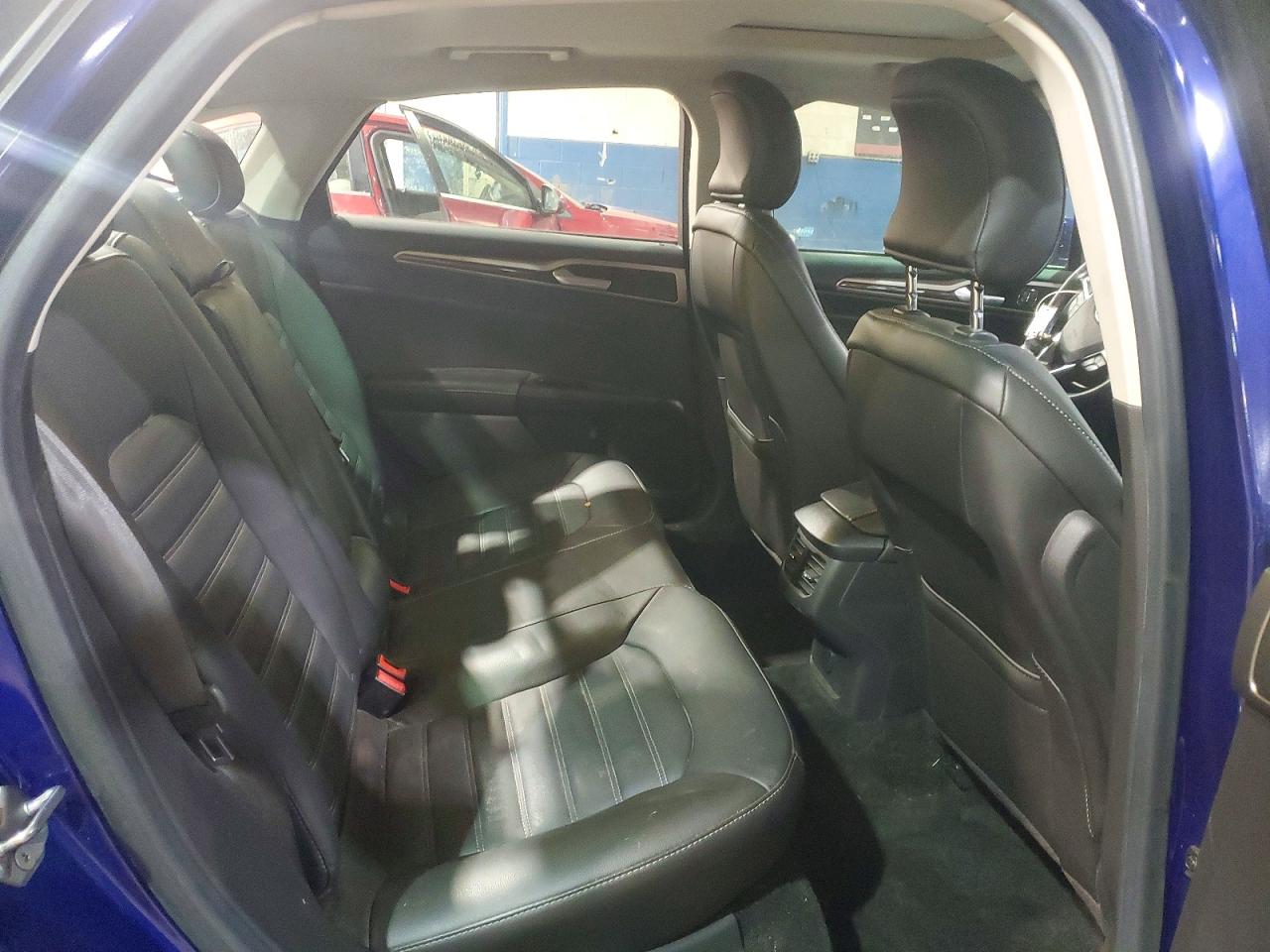 2016 FORD FUSION SE photo 19