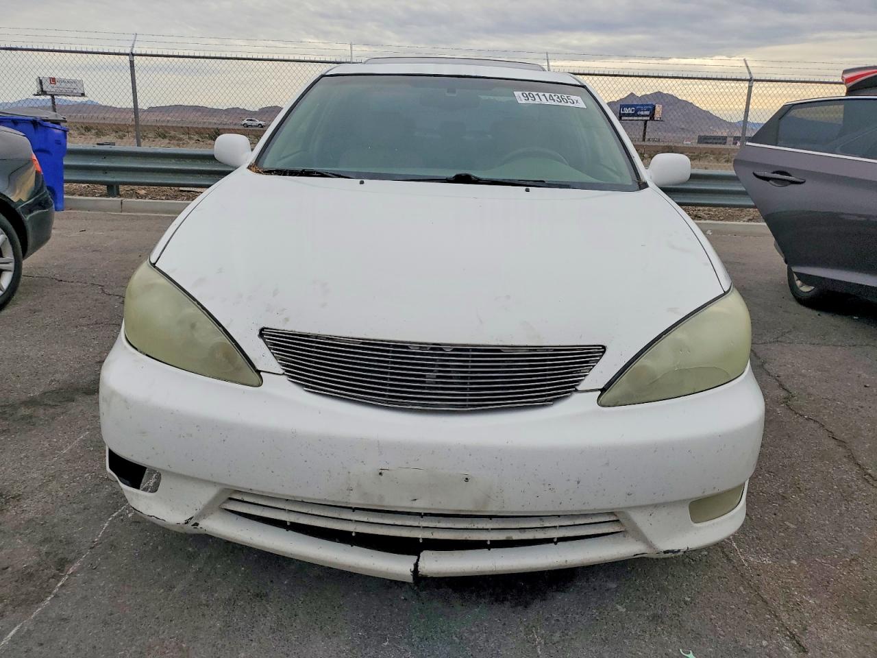 2005 TOYOTA CAMRY photo 5