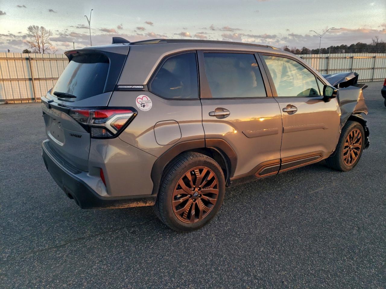 2025 SUBARU FORESTER SPORT photo 3