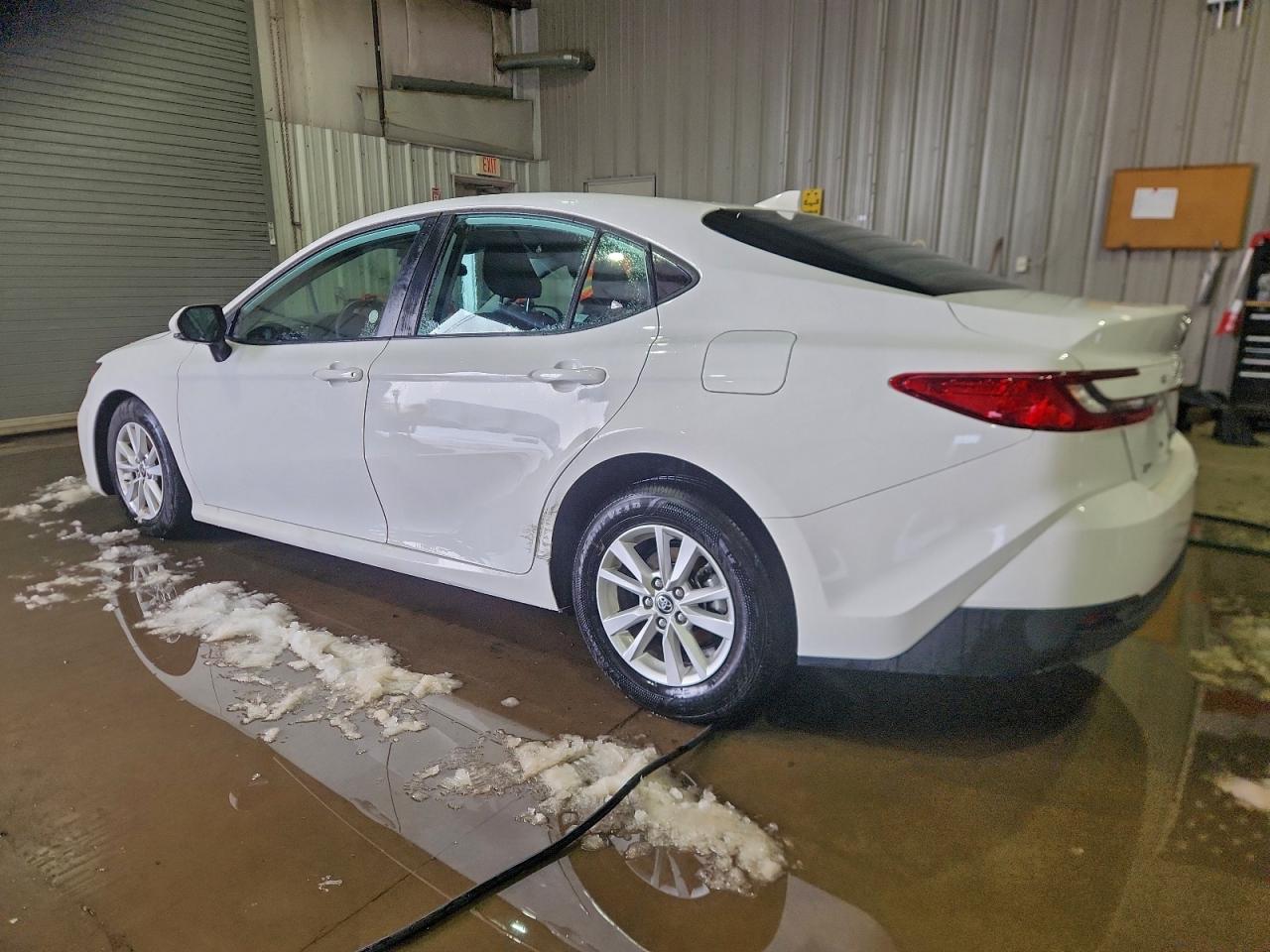 2025 TOYOTA CAMRY XSE photo 2