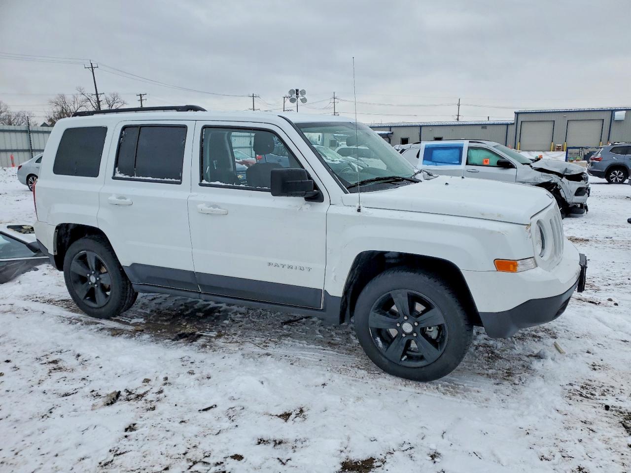 2017 JEEP PATRIOT LATITUDE photo 4