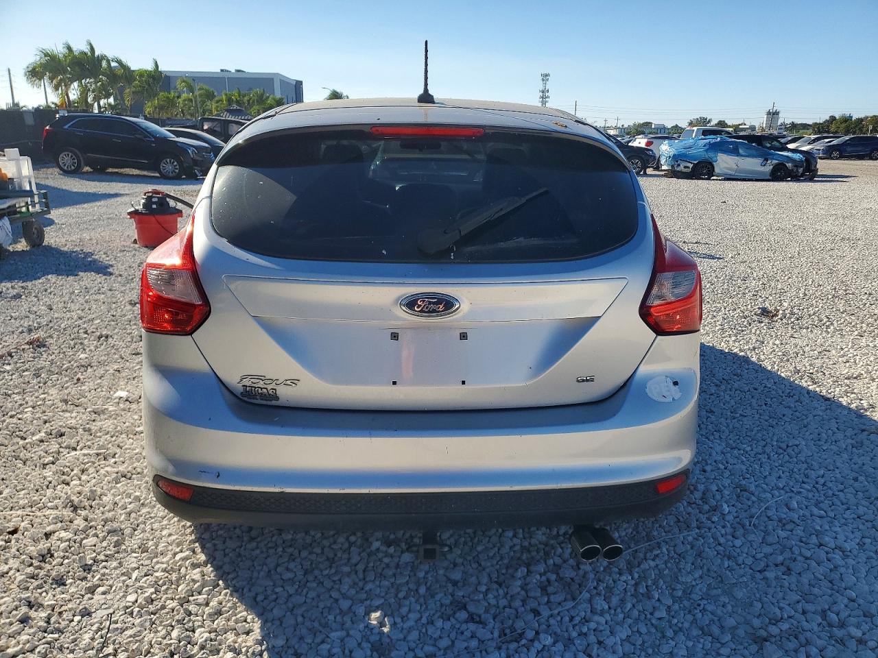 2013 FORD FOCUS SE photo 6
