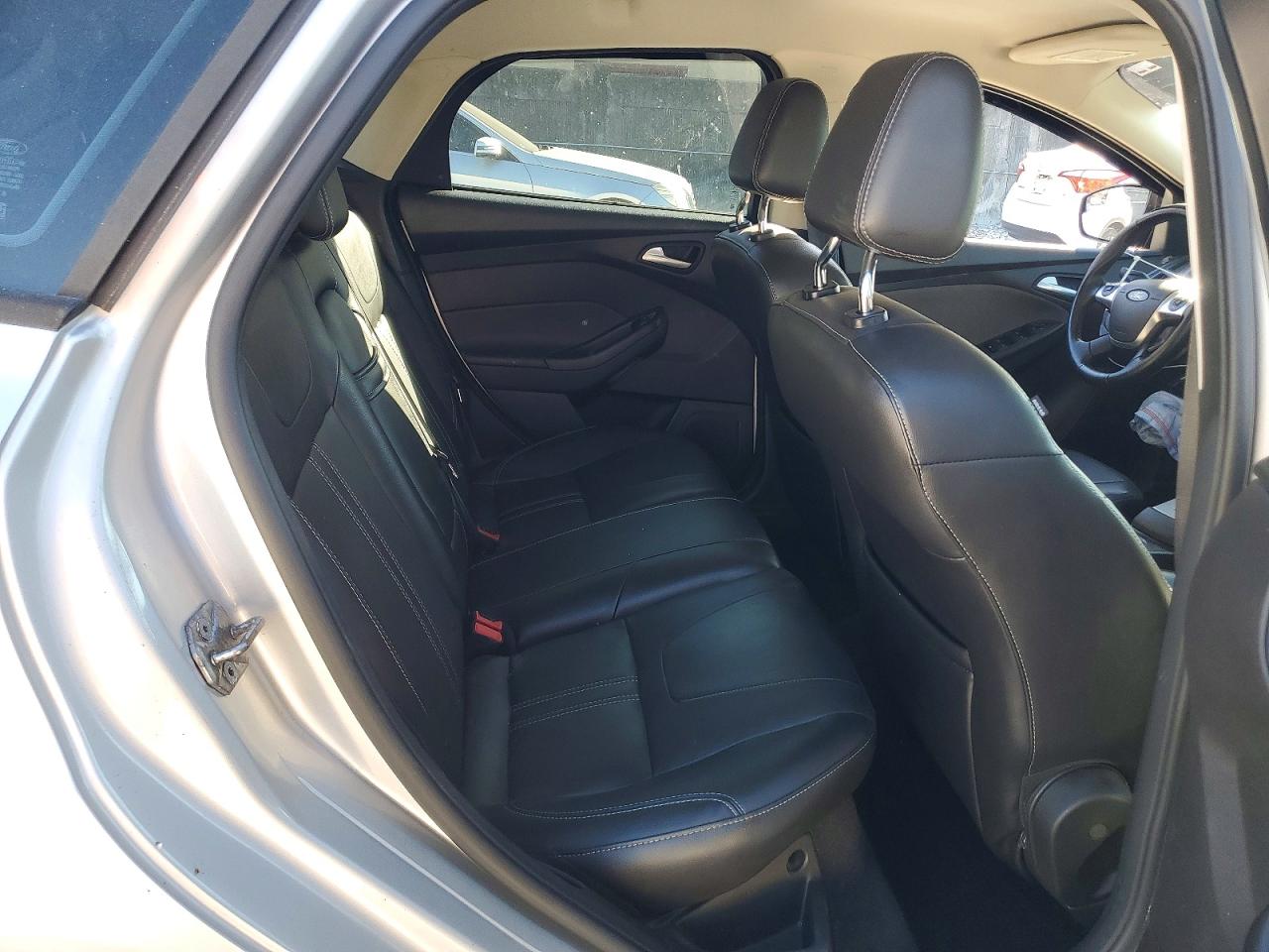 2013 FORD FOCUS SE photo 10