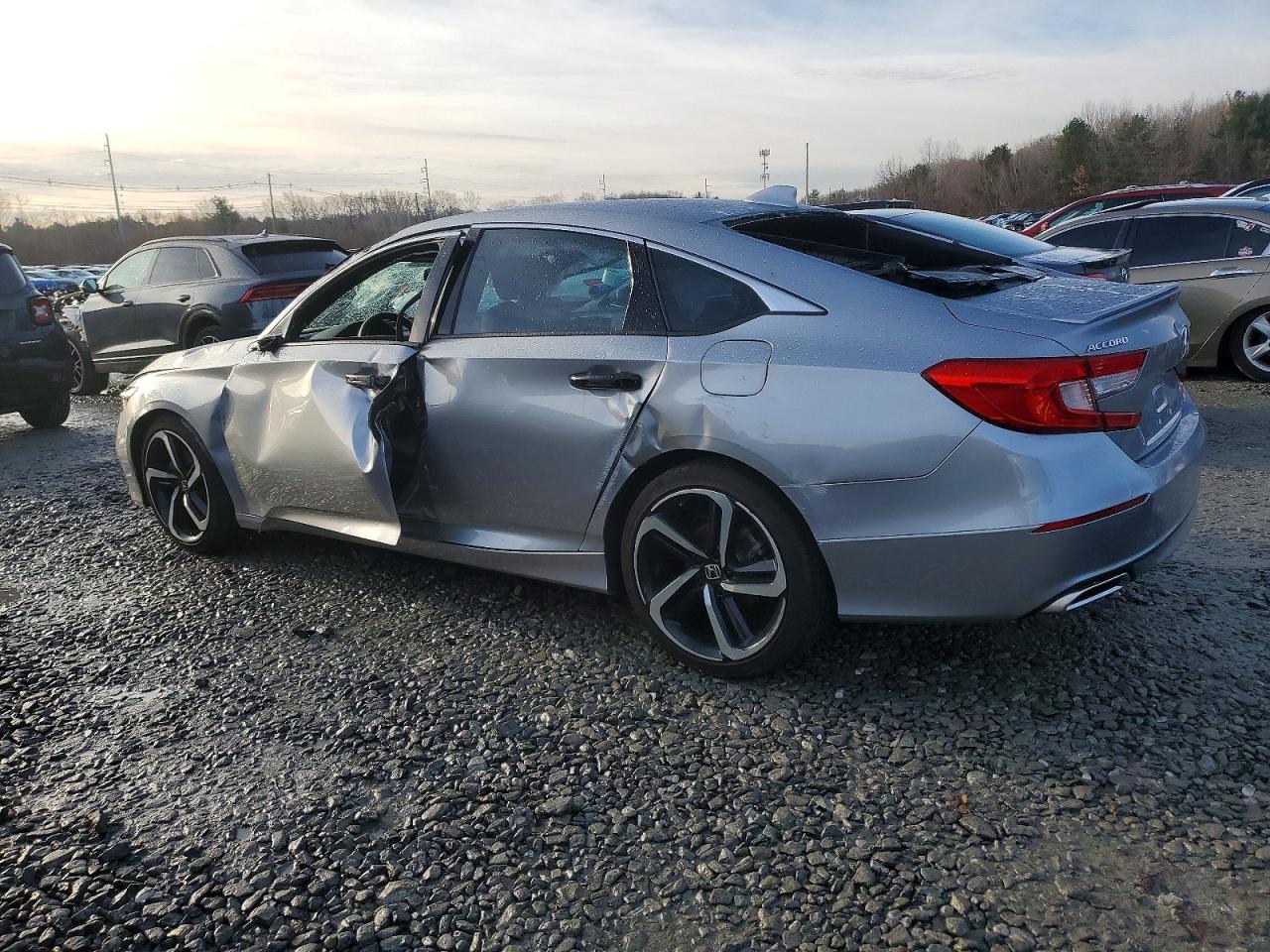 2020 HONDA ACCORD SPORT photo 2