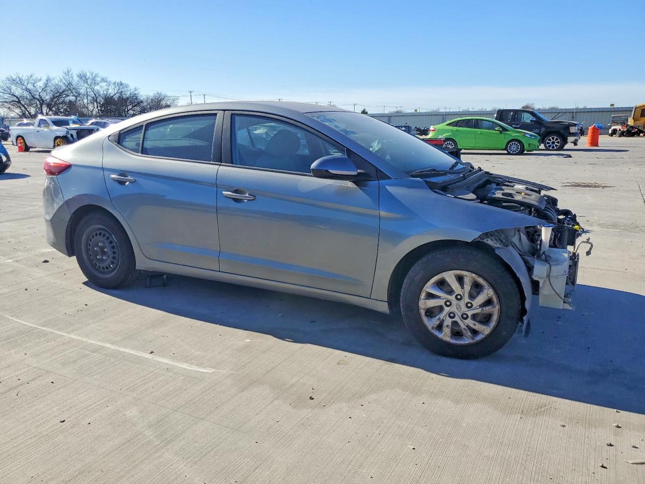 2018 HYUNDAI ELANTRA SE photo 4