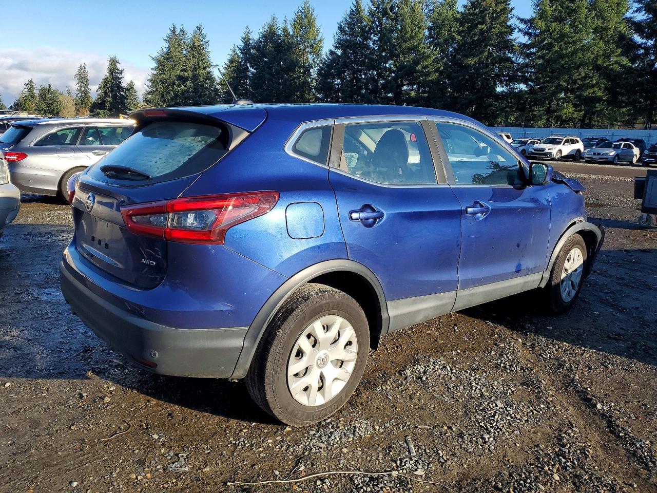 2020 NISSAN ROGUE SPORT S photo 3