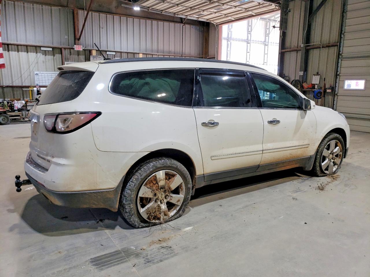 2014 CHEVROLET TRAVERSE LTZ photo 3