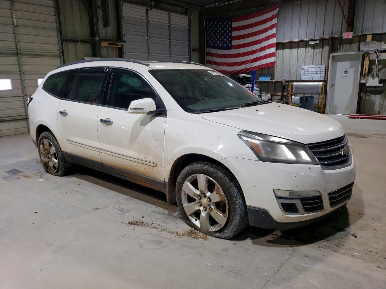 2014 CHEVROLET TRAVERSE LTZ photo 4