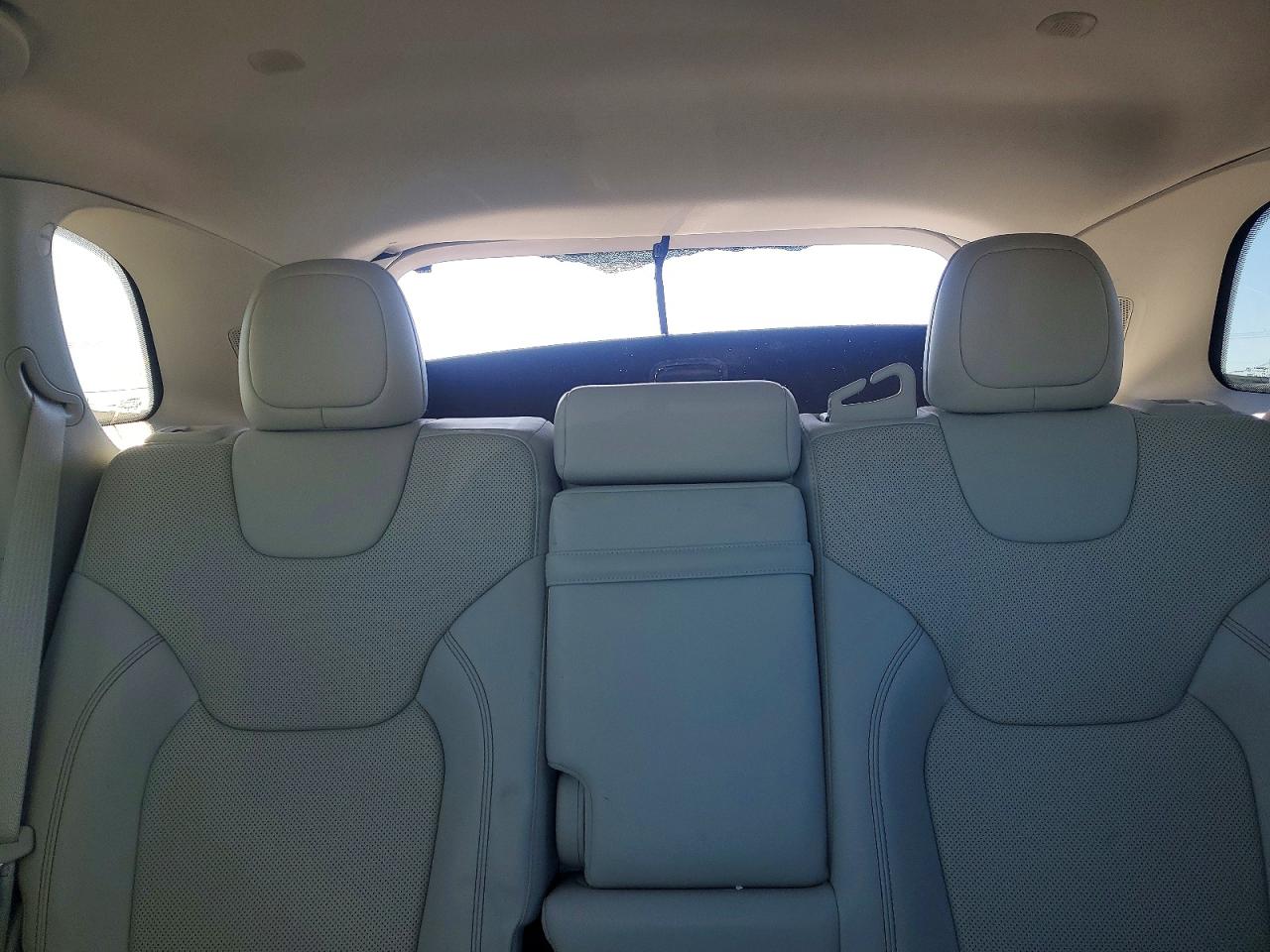 2019 JEEP CHEROKEE LIMITED photo 19