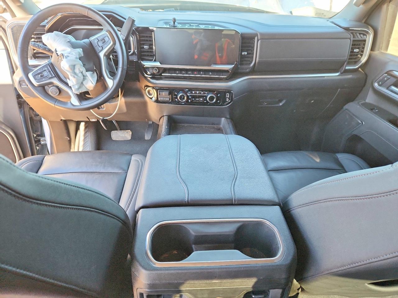 2025 CHEVROLET SILVERADO K2500 HEAVY DUTY LT photo 8