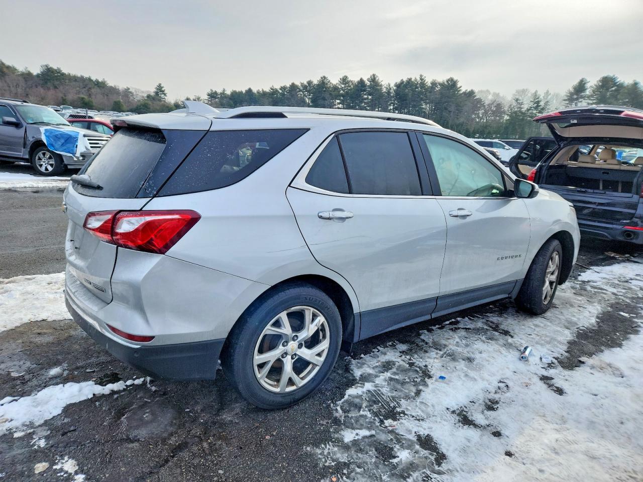 2018 CHEVROLET EQUINOX PREMIER photo 5