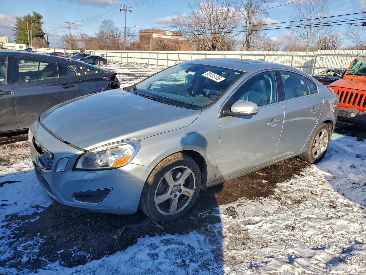2013 VOLVO S60
