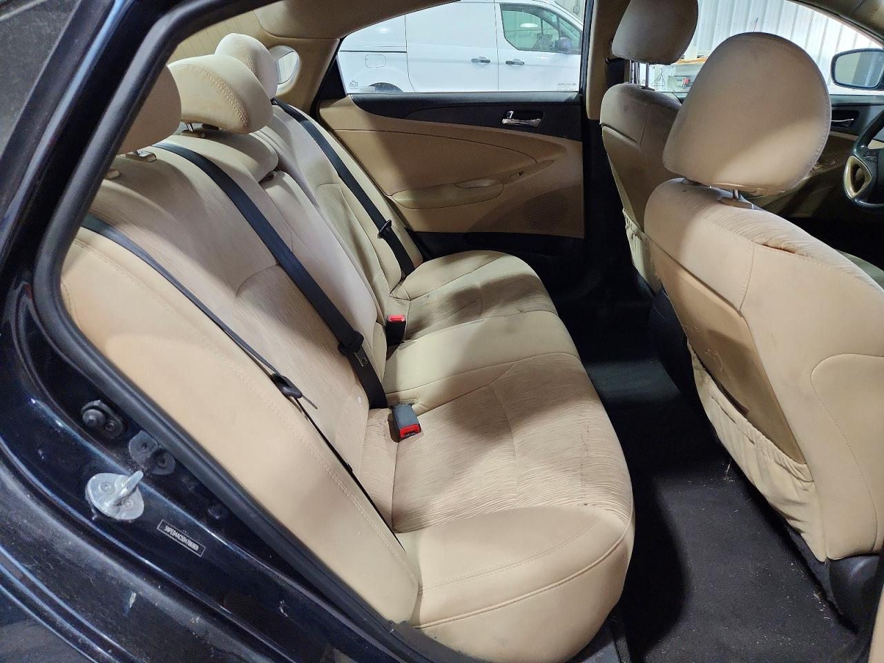 2013 HYUNDAI SONATA GLS photo 19