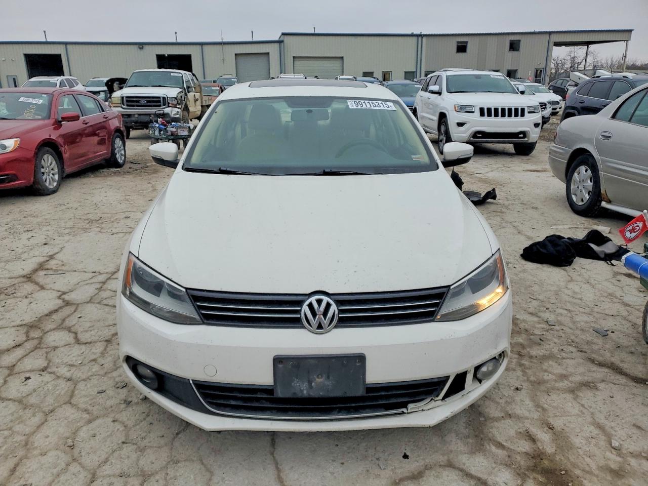 2011 VOLKSWAGEN JETTA photo 9