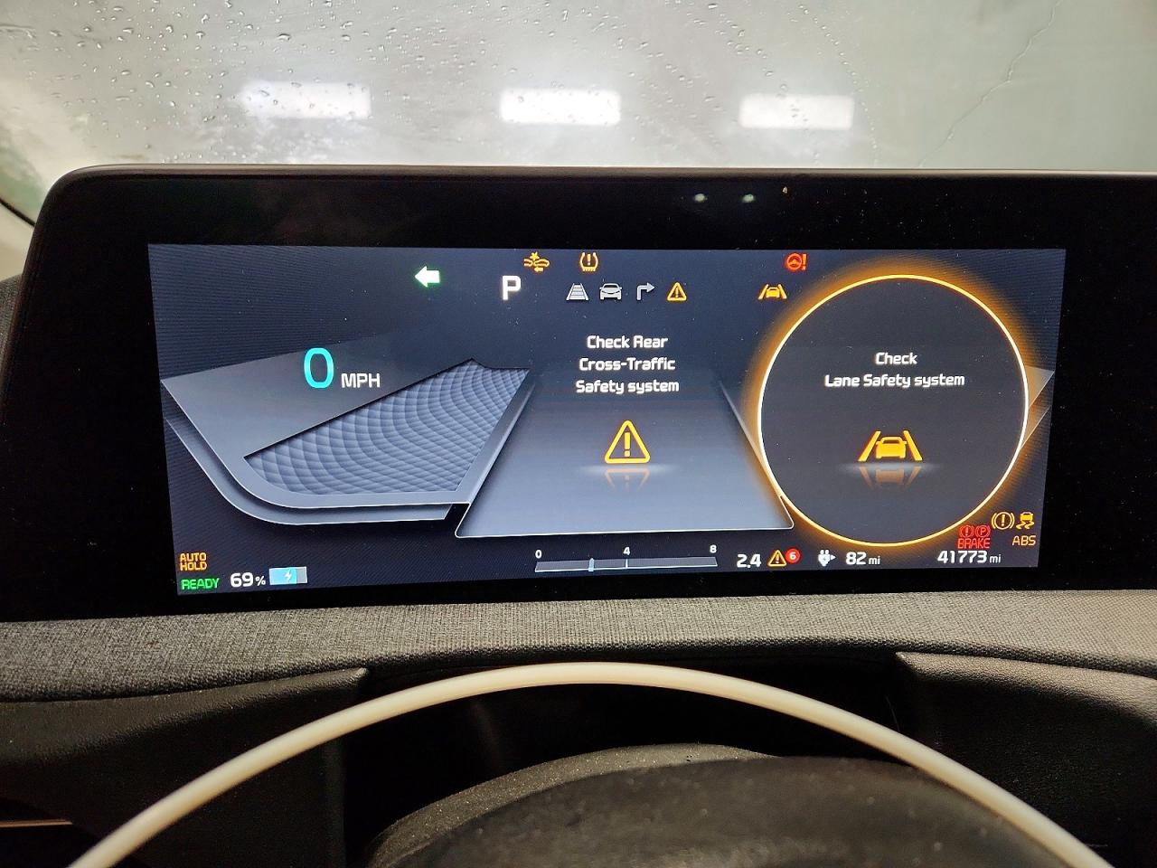 2024 KIA EV6 LIGHT photo 9