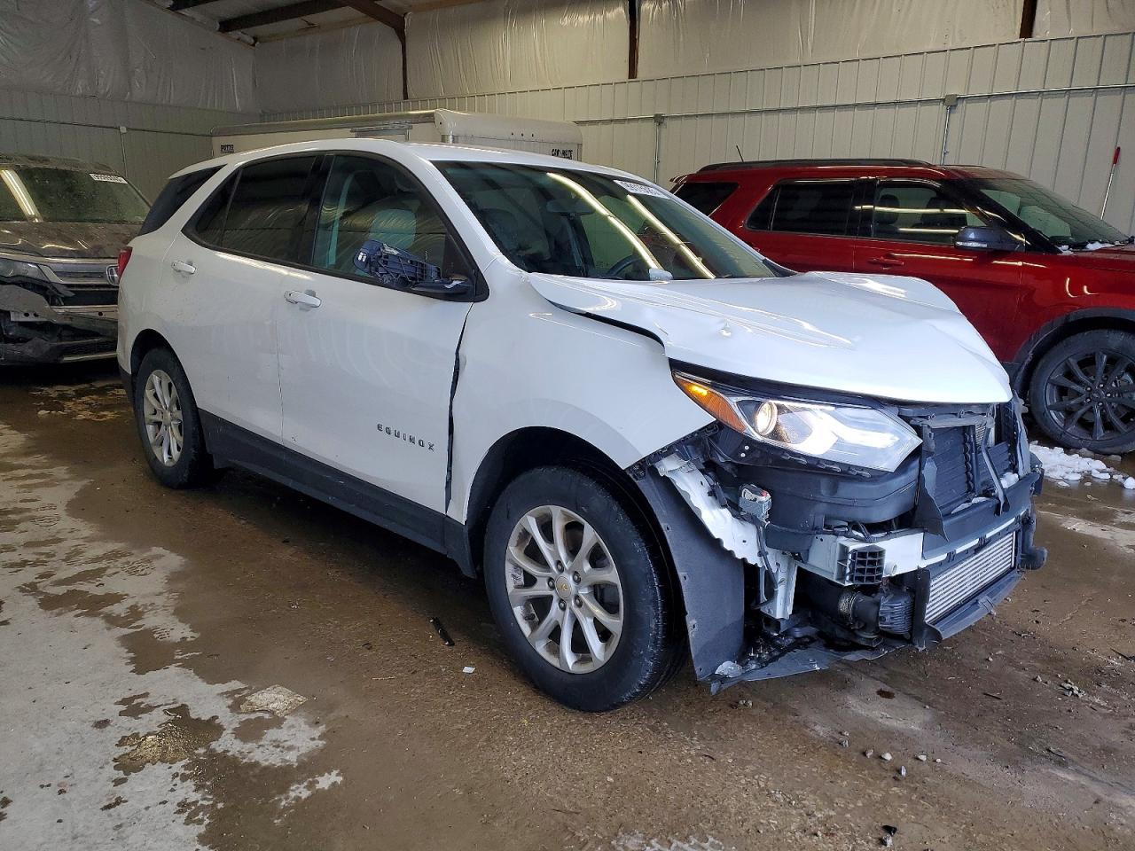 2019 CHEVROLET EQUINOX LS photo 4
