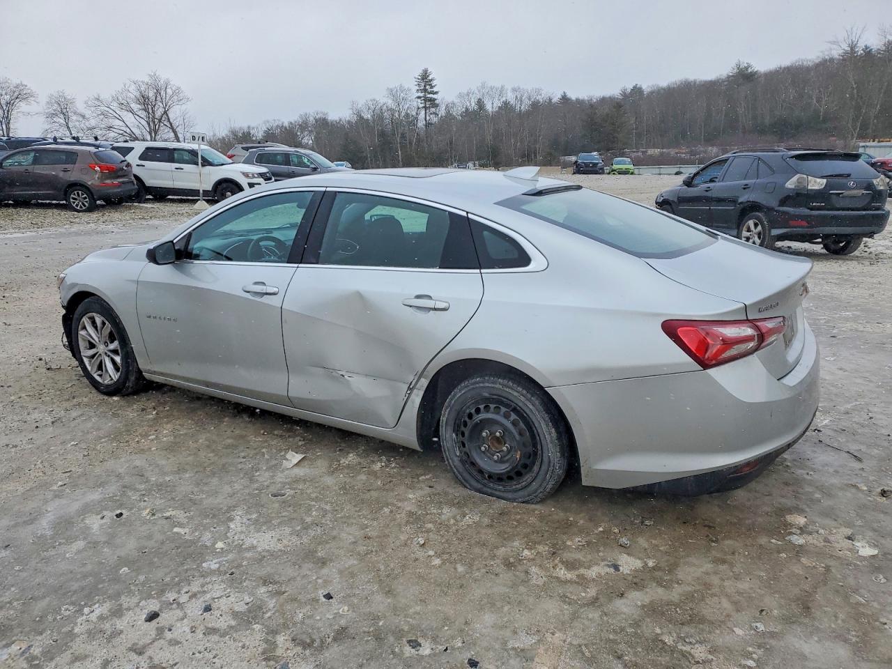 2020 CHEVROLET MALIBU LT photo 3