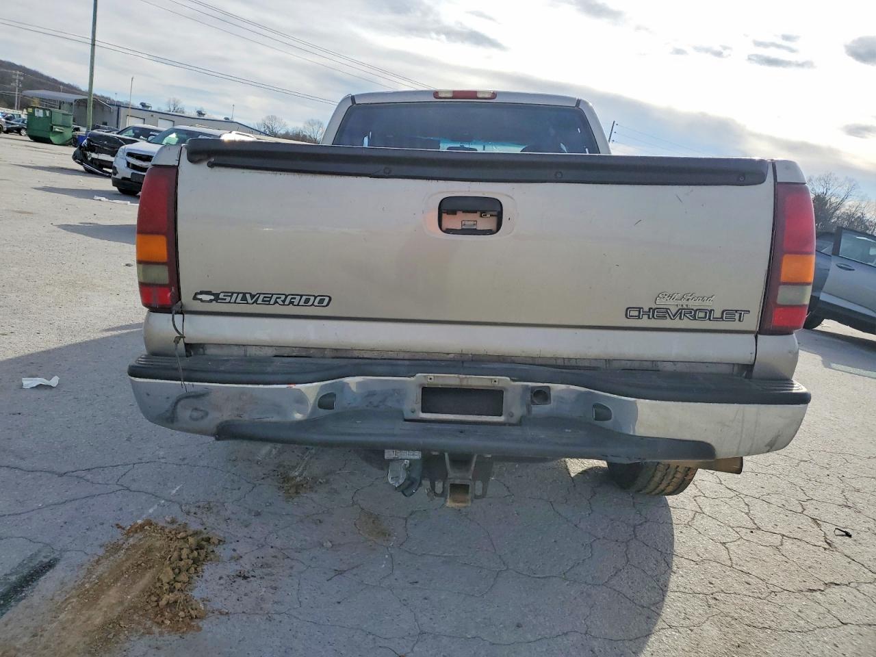 2002 CHEVROLET SILVERADO C1500 photo 6