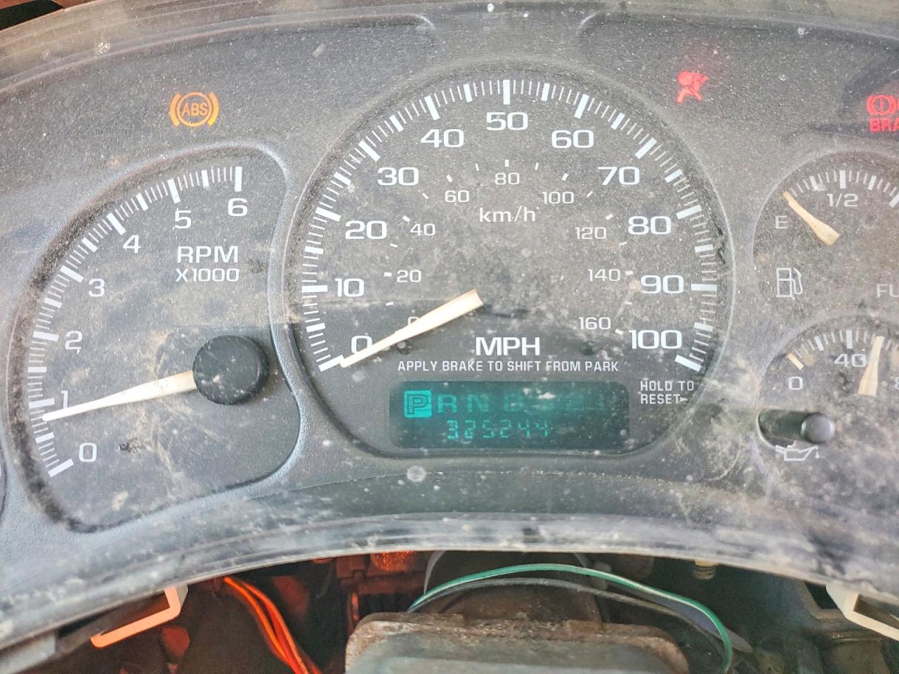 2002 CHEVROLET SILVERADO C1500 photo 9