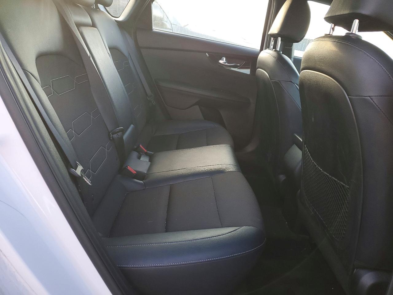 2021 KIA FORTE GT LINE photo 19