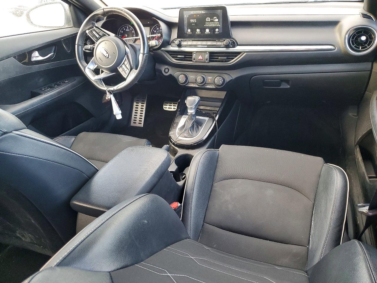 2021 KIA FORTE GT LINE photo 15