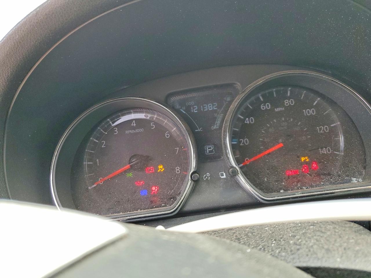 2019 NISSAN VERSA SV photo 9