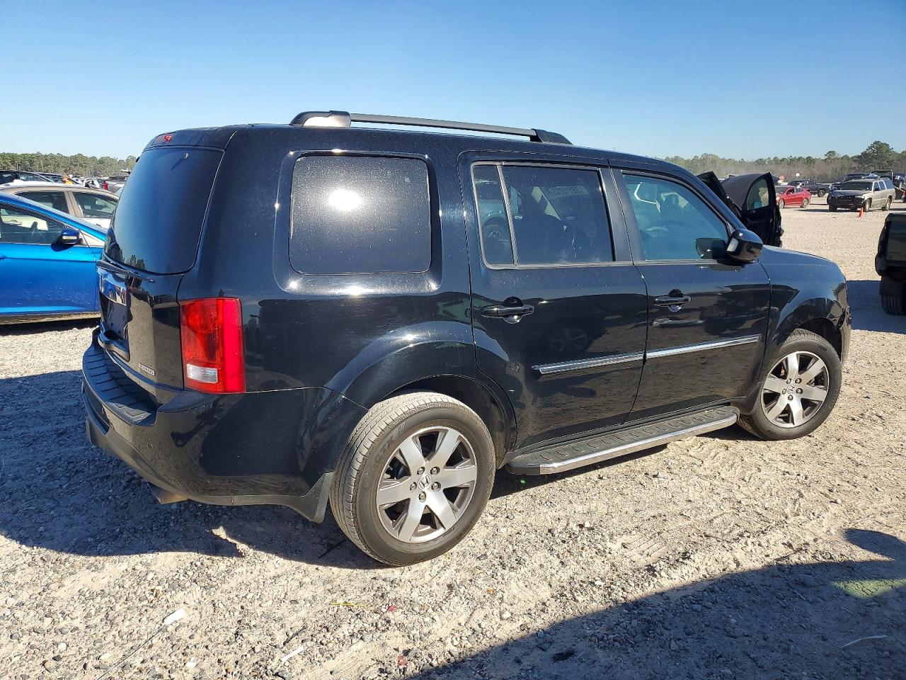 2015 HONDA PILOT TOURING photo 3