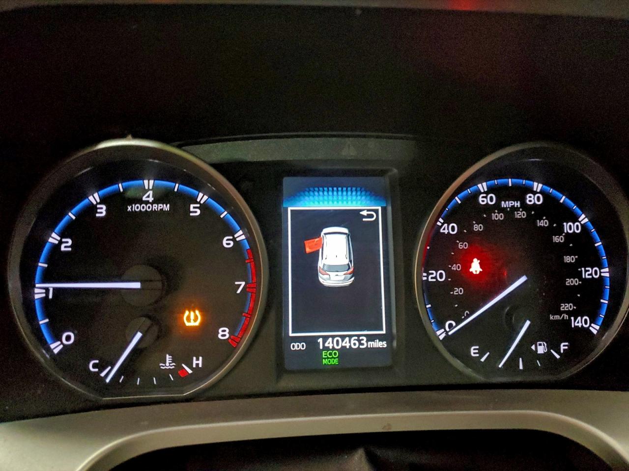2017 TOYOTA RAV4 LE photo 9