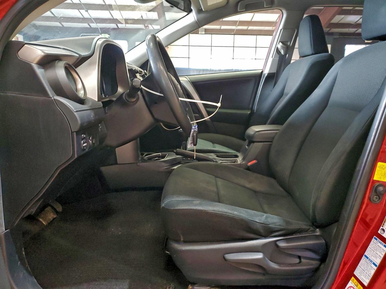 2017 TOYOTA RAV4 LE photo 7