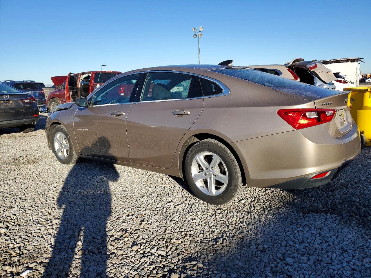 2023 CHEVROLET MALIBU LS photo 3