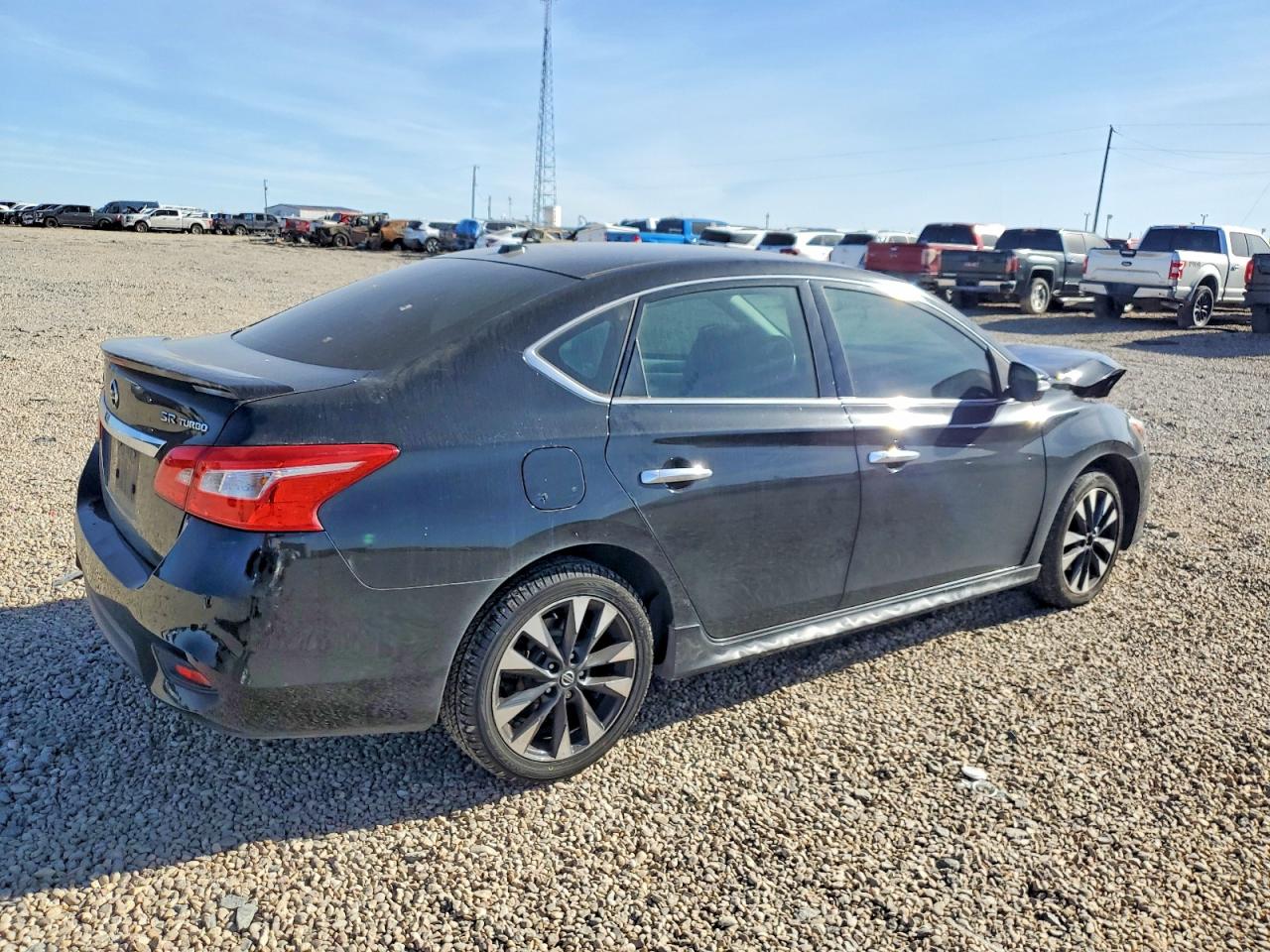 2017 NISSAN SENTRA SR TURBO photo 3